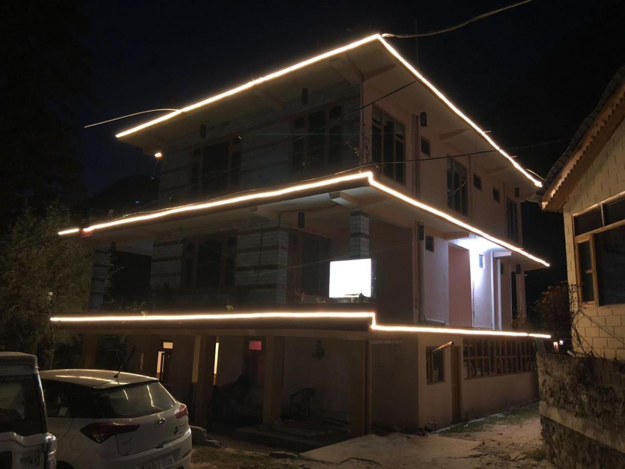 Hostel Cozy Beds Kasol Esterno foto