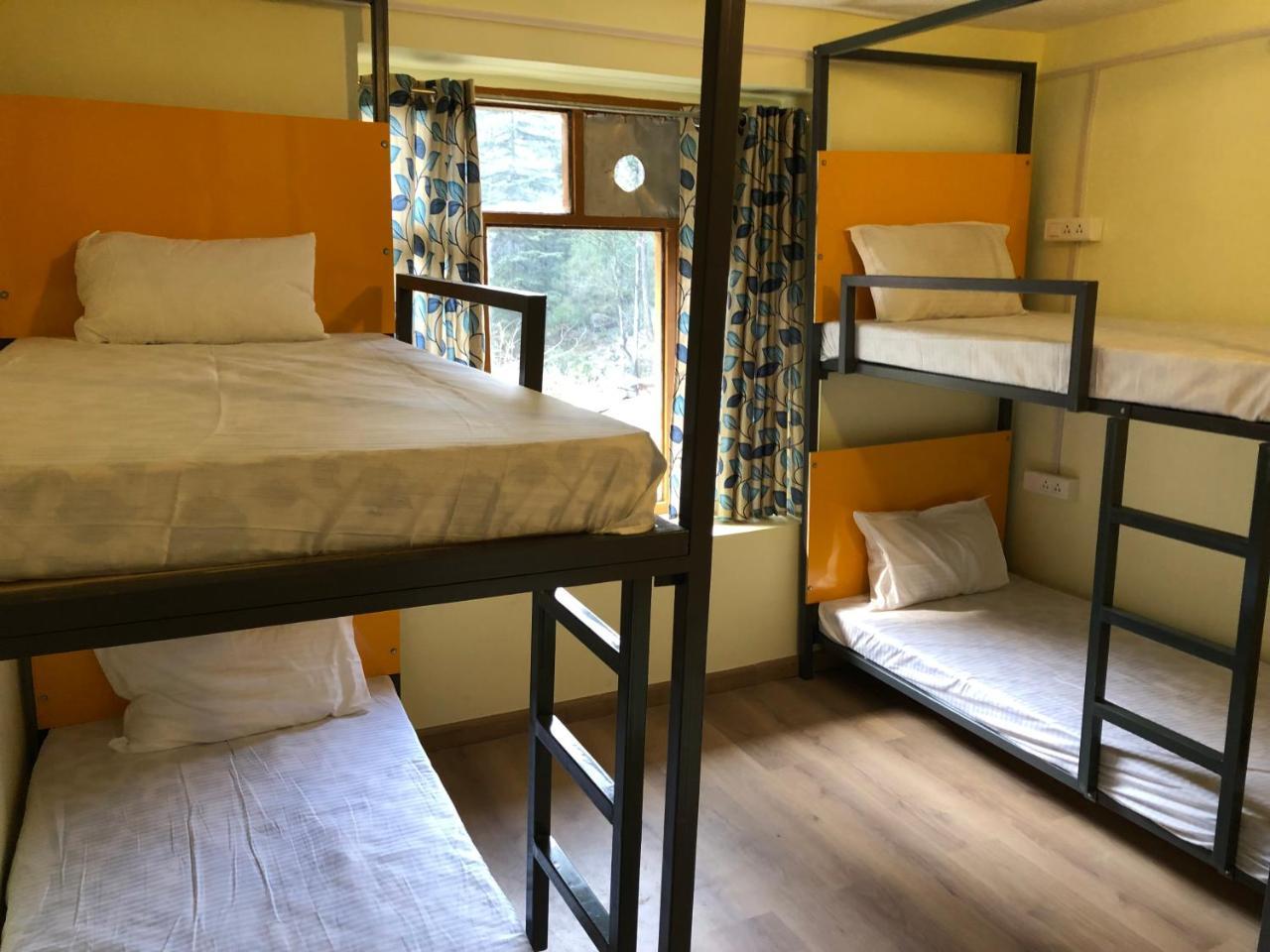 Hostel Cozy Beds Kasol Esterno foto