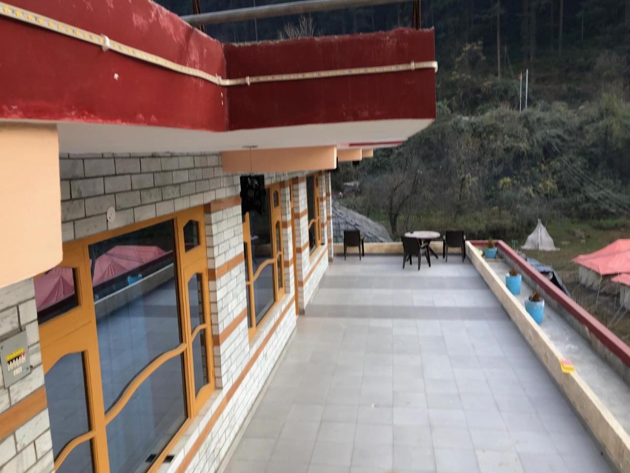 Hostel Cozy Beds Kasol Esterno foto